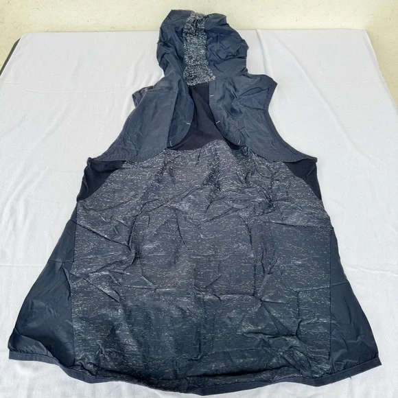 SMARTWOOL PhD Ultra Sport Vest with Hood - Merino Wool Blend - Women's SMALL - Picture 6 of 12